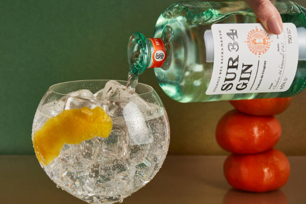 Sur Gin 34, Sacramento Spirits